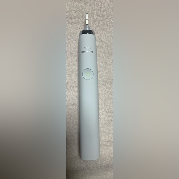 Philips Sonicare DiamondClean electric toothbrush - Picture 3 of 5
